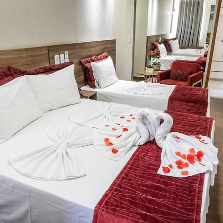 Mirante Hotel 瓦拉达里斯州长市 外观 照片