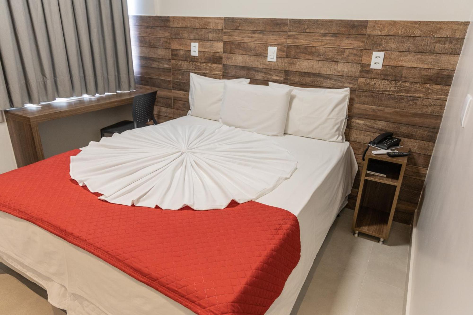 Mirante Hotel 瓦拉达里斯州长市 外观 照片