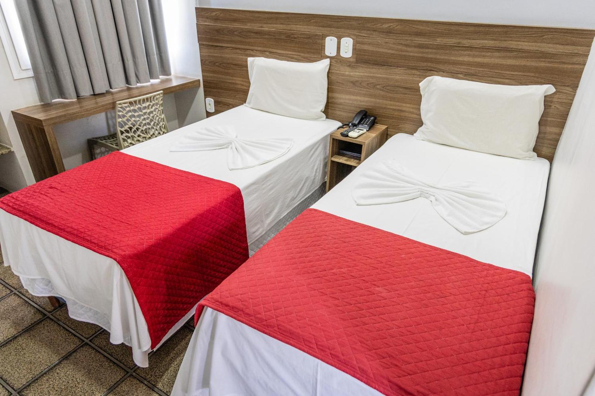 Mirante Hotel 瓦拉达里斯州长市 外观 照片